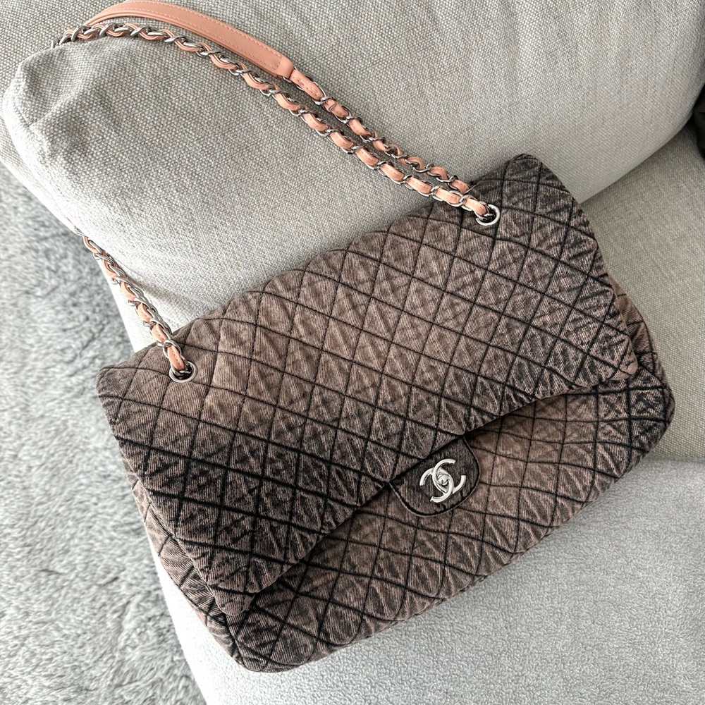 Chanel Denimpression XXL flap nude